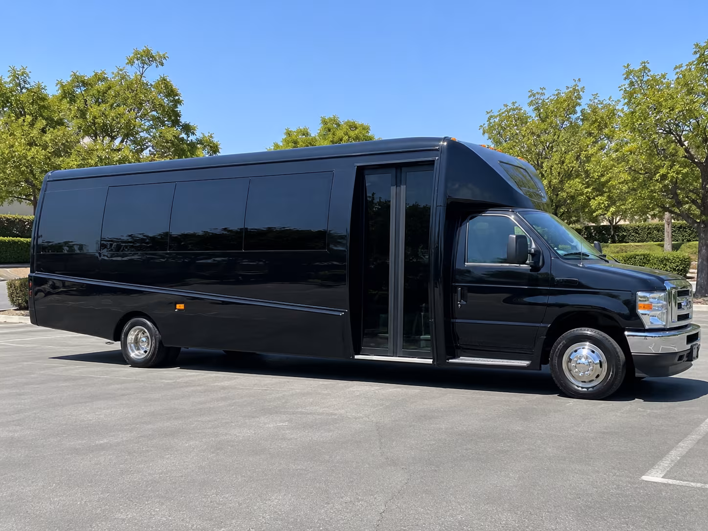 bus rentals for arkansas history and cultural field trips