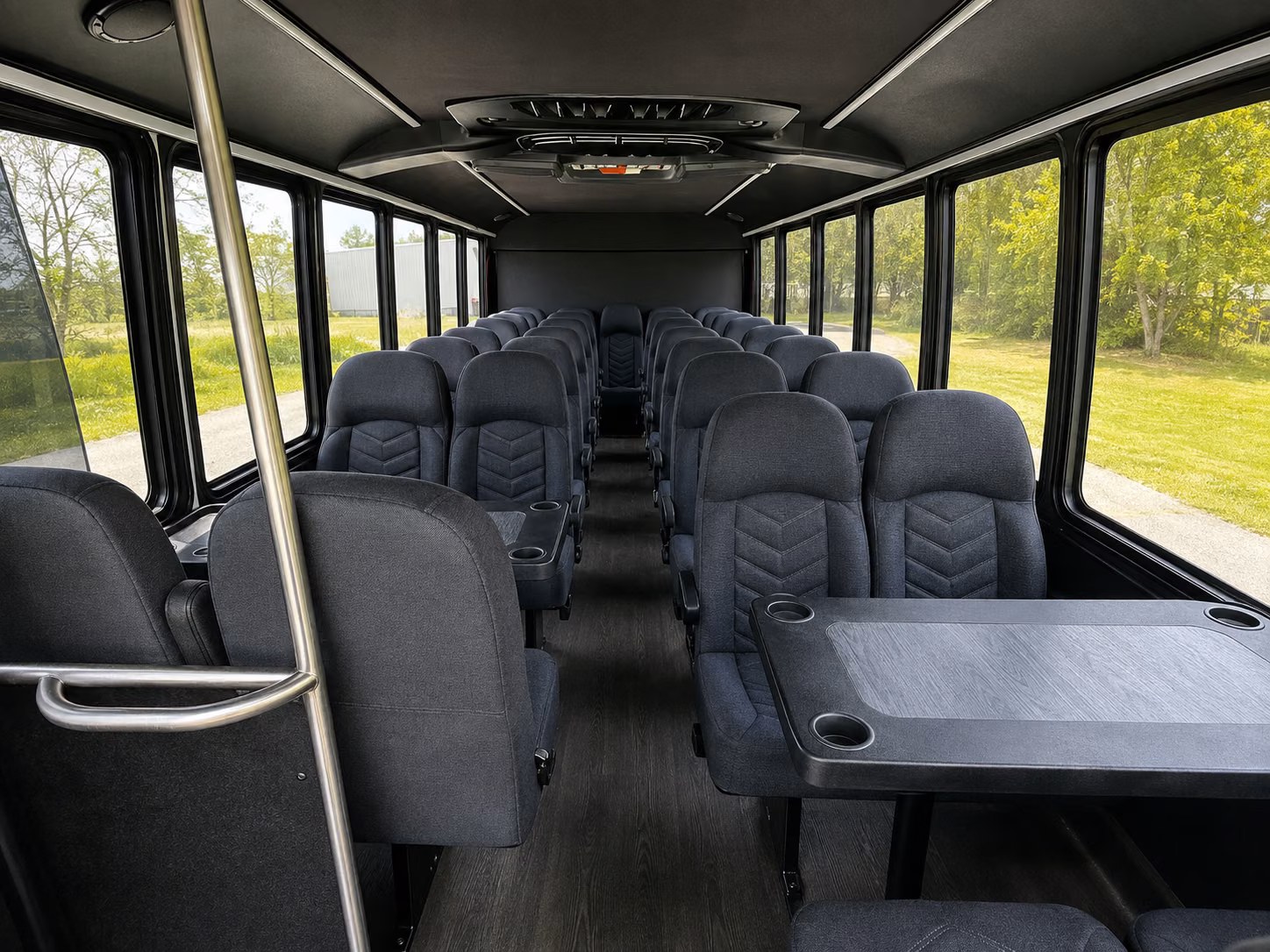 bus rentals for razorbacks games at war memorial stadium and reynolds razorback stadium