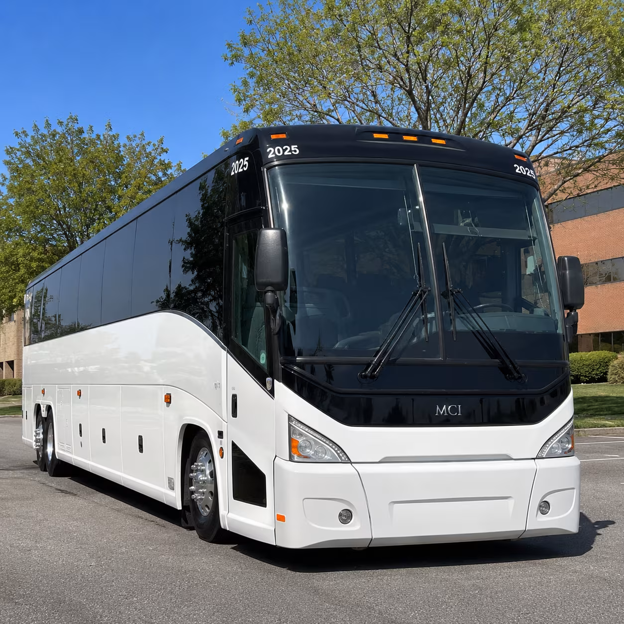north little rock charter bus rentals for daily workforce commutes